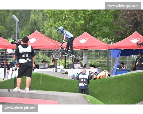 2025 黄河口（东营）国际公路自行车赛收官：UCI 赛事首秀 龙居站逆转夺冠 香港车队团体折桂