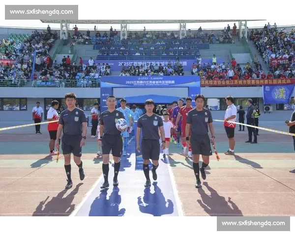 苏超青训露锋芒,海参队质疑 FIFA 闹剧:国足羞愧何处藏?